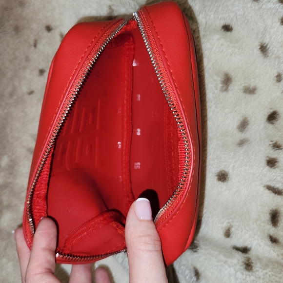 Givenchy Pouch - Picture 3 of 8